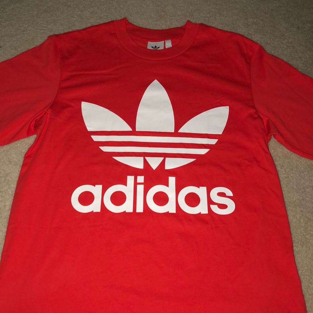 Adidas Men’s Oversized tee